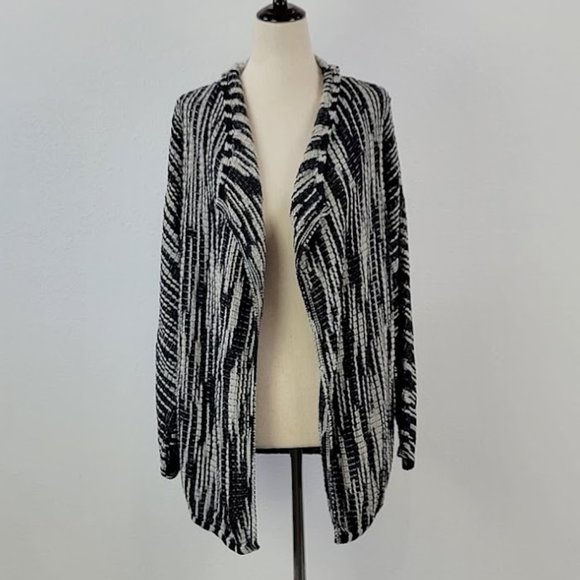 NIC+ZOE Sweaters - NIC+ZOE open cardigan sweater black Sz P/S